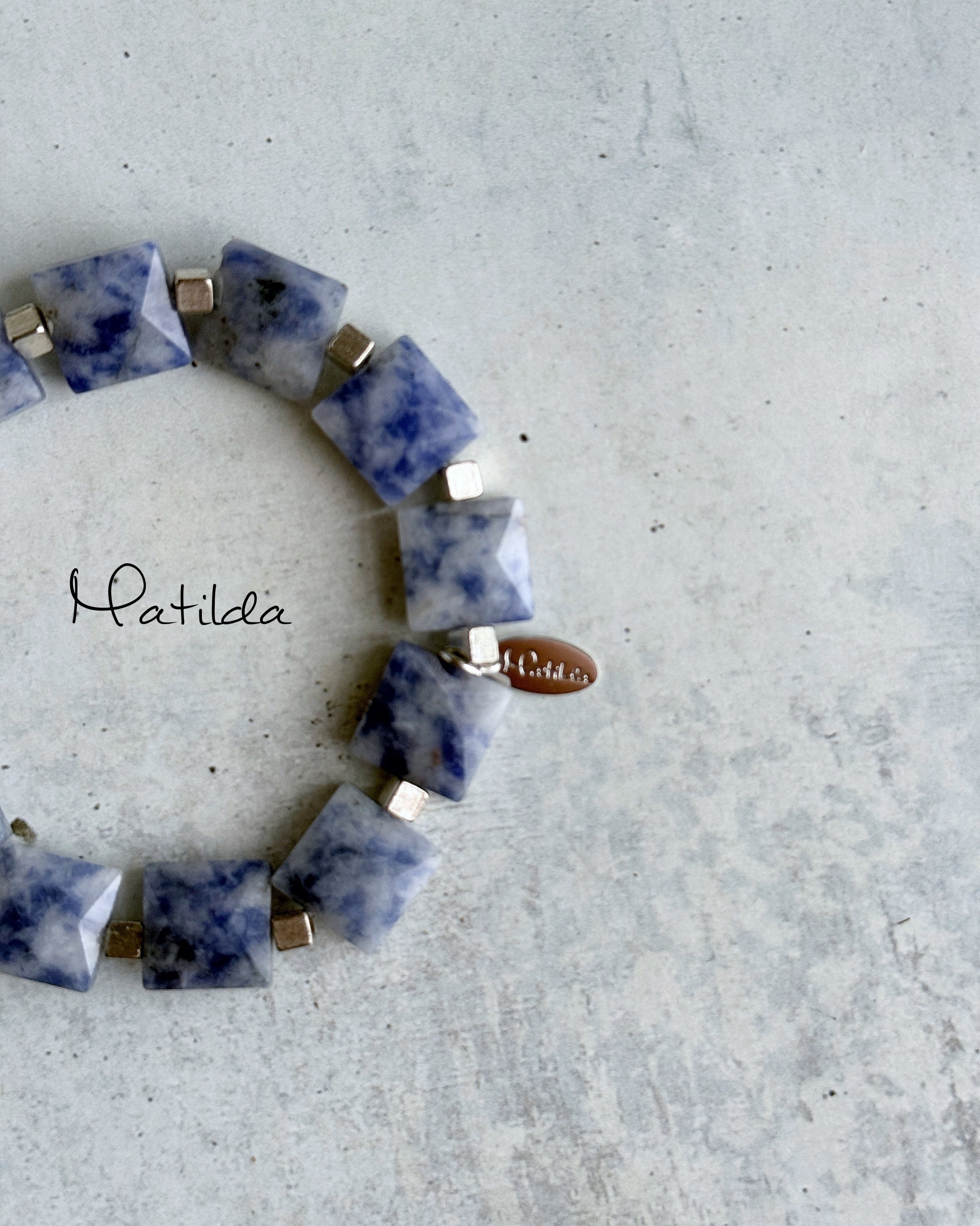 tumble bracelet(ソーダライト)