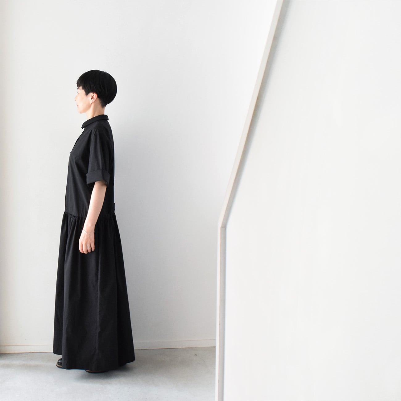 skep フレアギャザーロングワンピース　ブラック　黒　ゆったり　タック　日本製 13df17b13a4fe8cdd89f1aeca477be