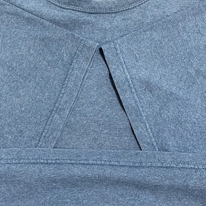 【Tommy Hilfiger】90s USA素材 旧タグ フラッグタグ ワンポイント 刺繍ロゴ Tシャツ XL ワイドサイズ トミーヒルフィガー US古着