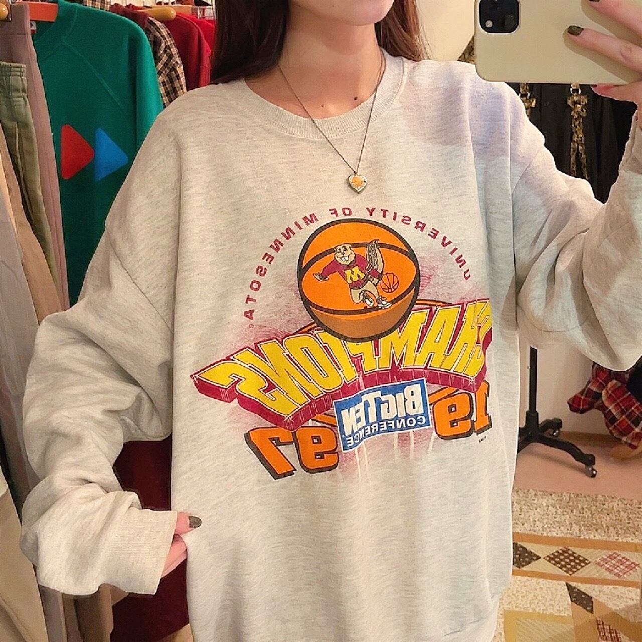 90s squirrel basketball sweat