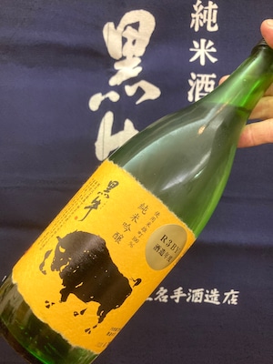 和歌山県【名手酒造店】☆『黒牛 純米吟醸〈雄町〉R3BY 720ml』