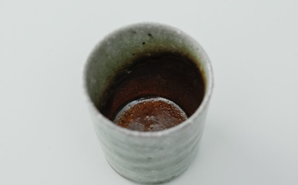 土平窯 藤ノ木土平】唐津焼／穴窯 唐津灰被りぐい呑み 酒器（ショット