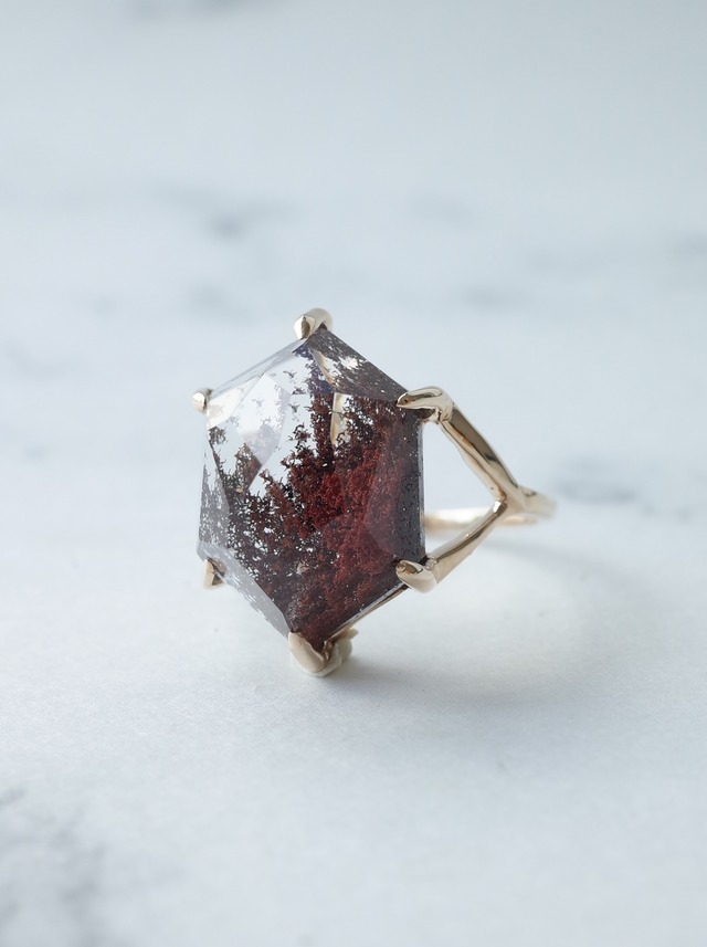 Garden Quartz Ring  / cut by CANNA