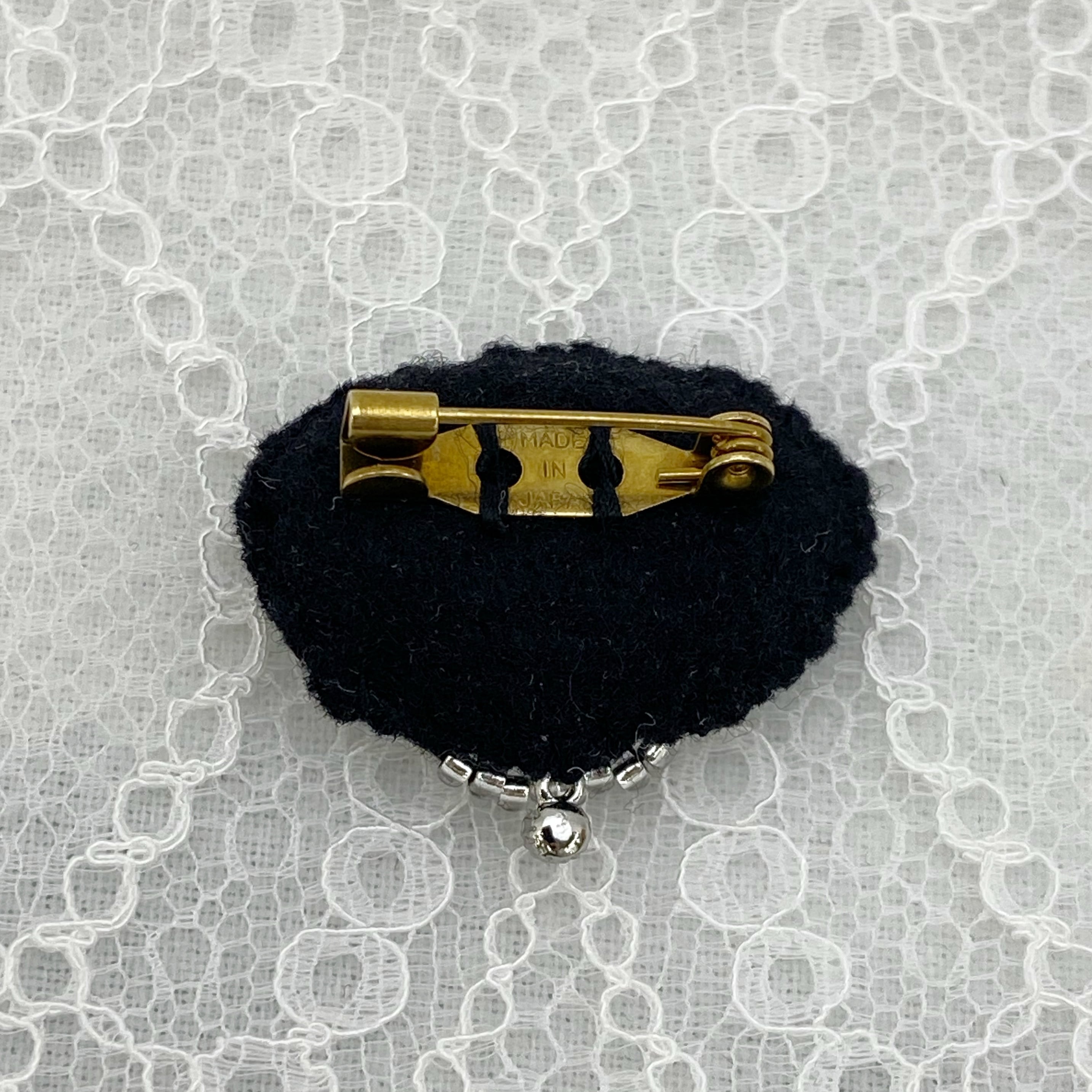 刺繍ブローチ ダルメシアン | パリス刺繍