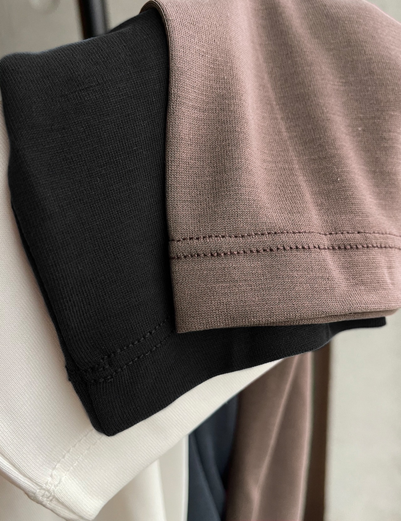【再販5％OFF・3日間】Silky Simple Tops_6colors