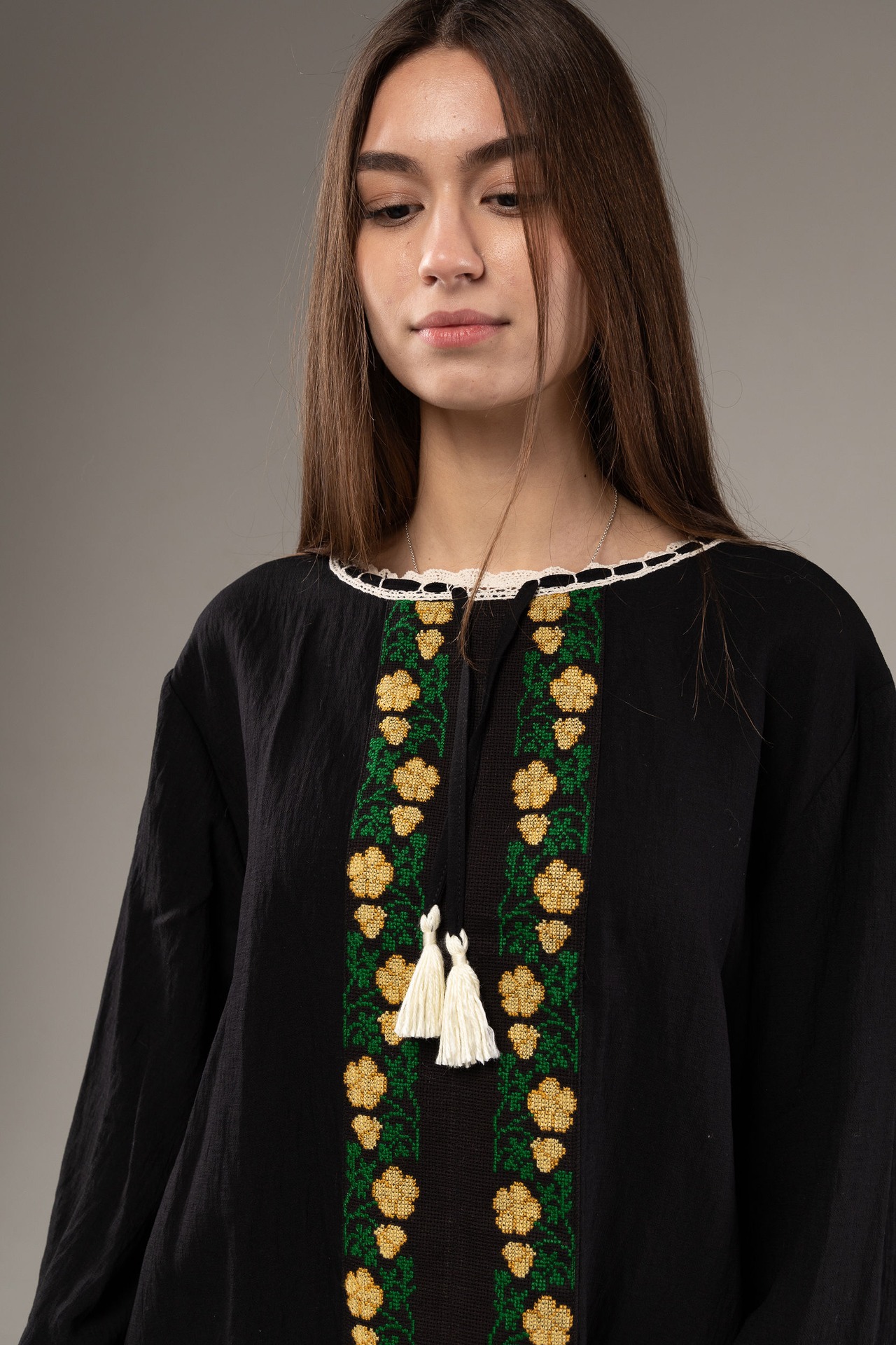 ウクライナ刺繍ヴィシヴァンカ　手刺繍　麻　レディース・フリーサイズ - 6