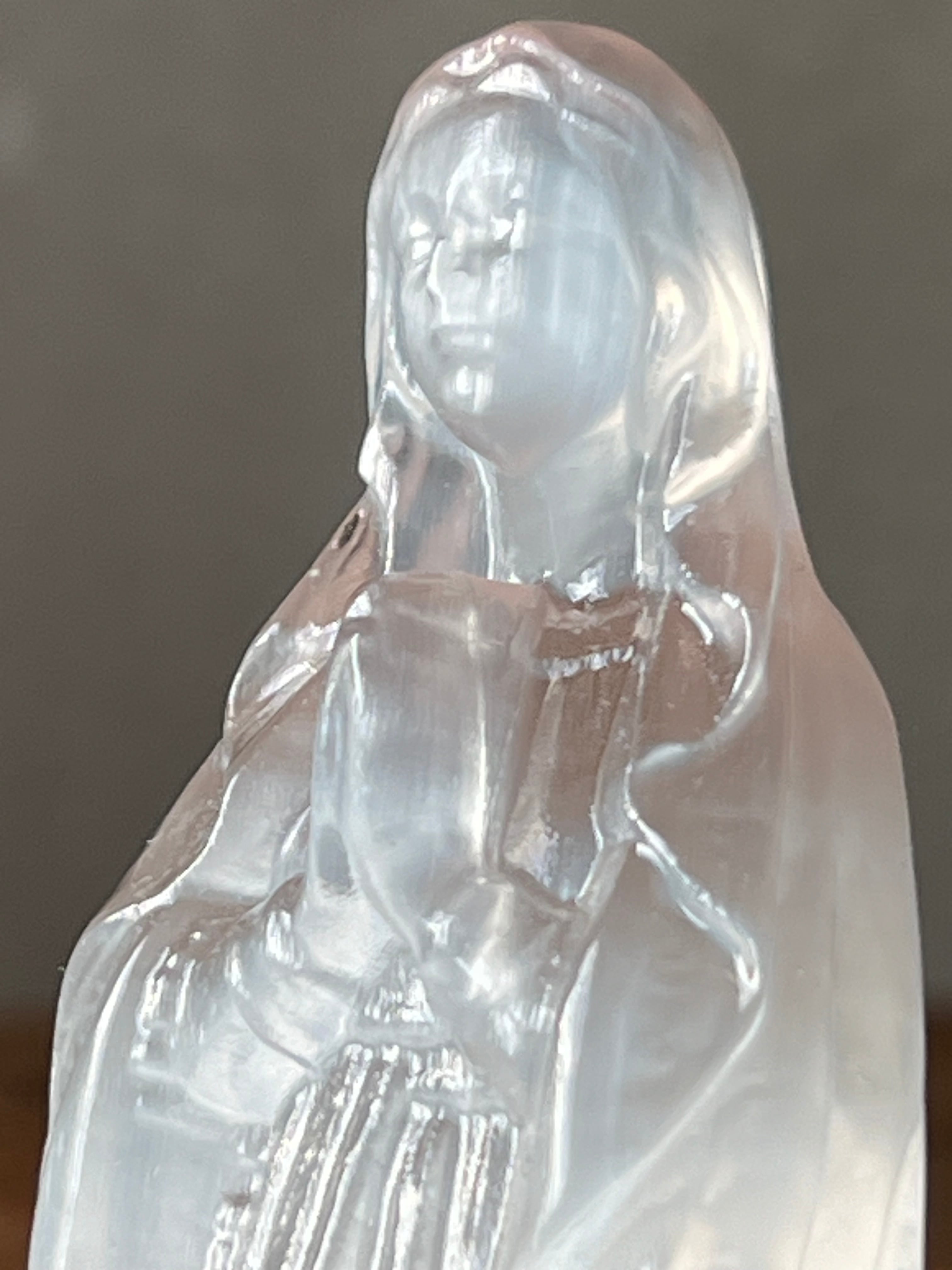 ルルドのマリア像 セレナイト