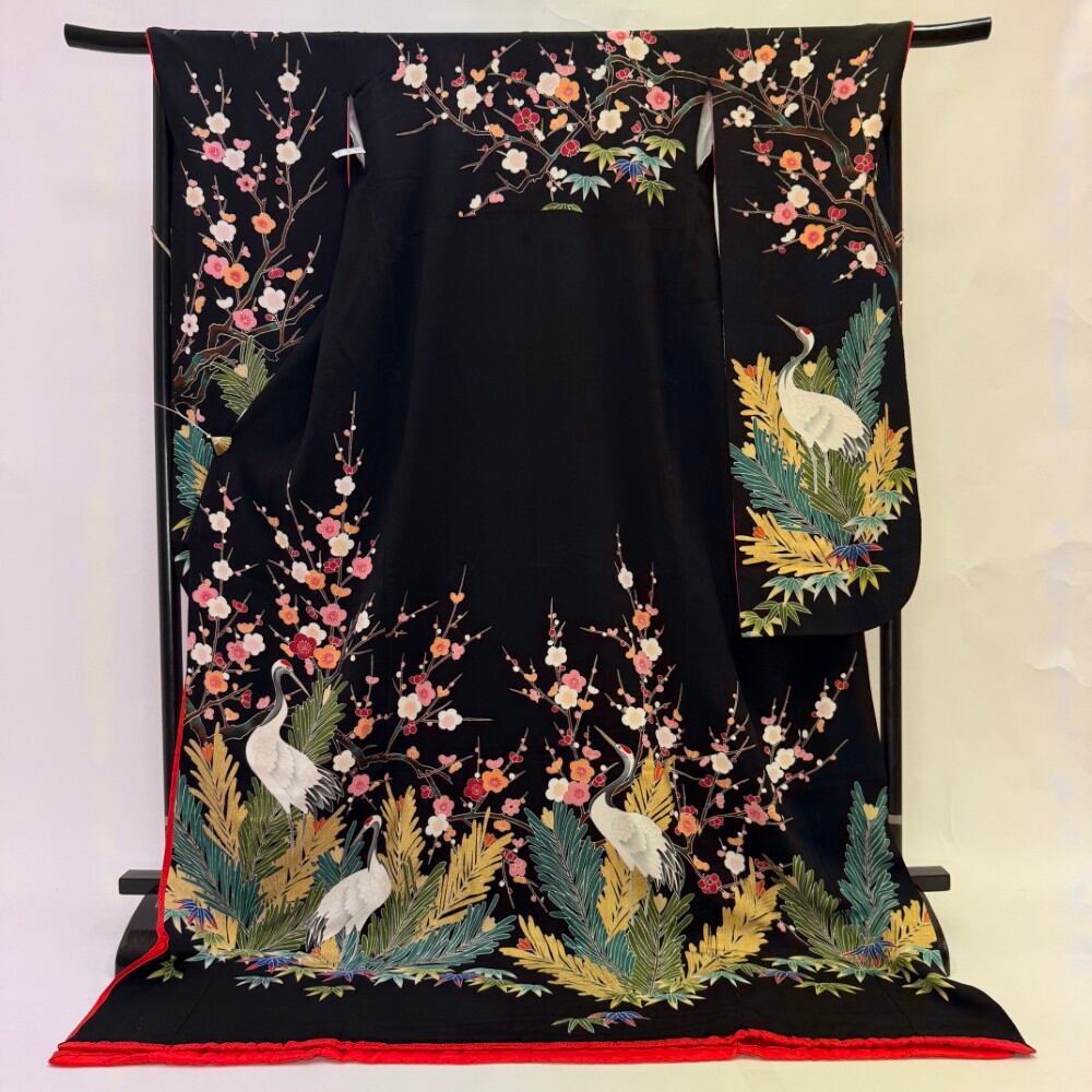 本振袖 引き振袖 黒 正絹 花柄 古典 刺繍 結婚式 裄69cm 身丈203cm 花嫁衣装 Lサイズ 6687