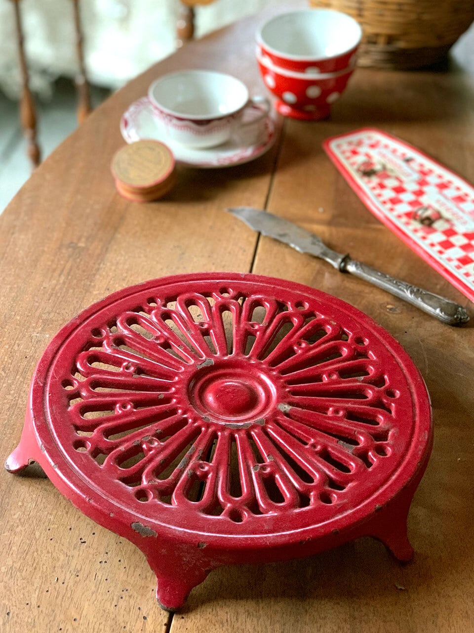 赤色のトリベット 鍋敷き Cousances クーザンス社製 | Brocante de La