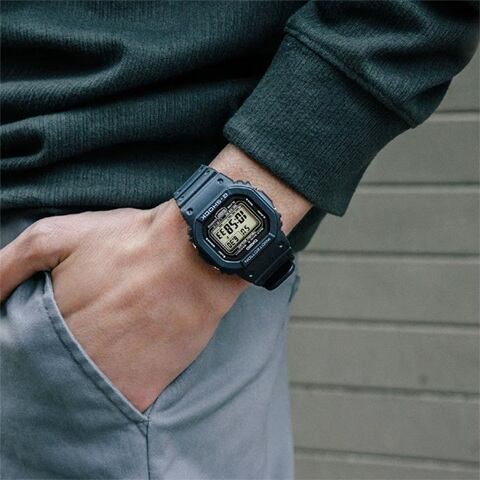 カシオ G-SHOCK GW-5000U-1JF ソーラー電波時計 メタルケース