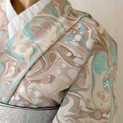 「シンデレラベージュ」❤︎マーブル柄×ドット〜洗えるきもの（シルジェリー）〜