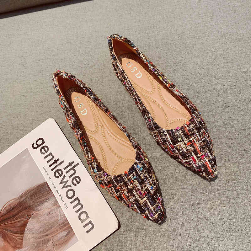 Colorful tweed flat shoes