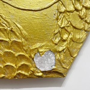 【弥生祭り2026限定】黄金の上昇気流 — 六角形の聖域に宿る立体金龍神（ヘキサゴン・クリスタル作品）