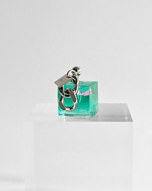 BOLD CUBE. [green]