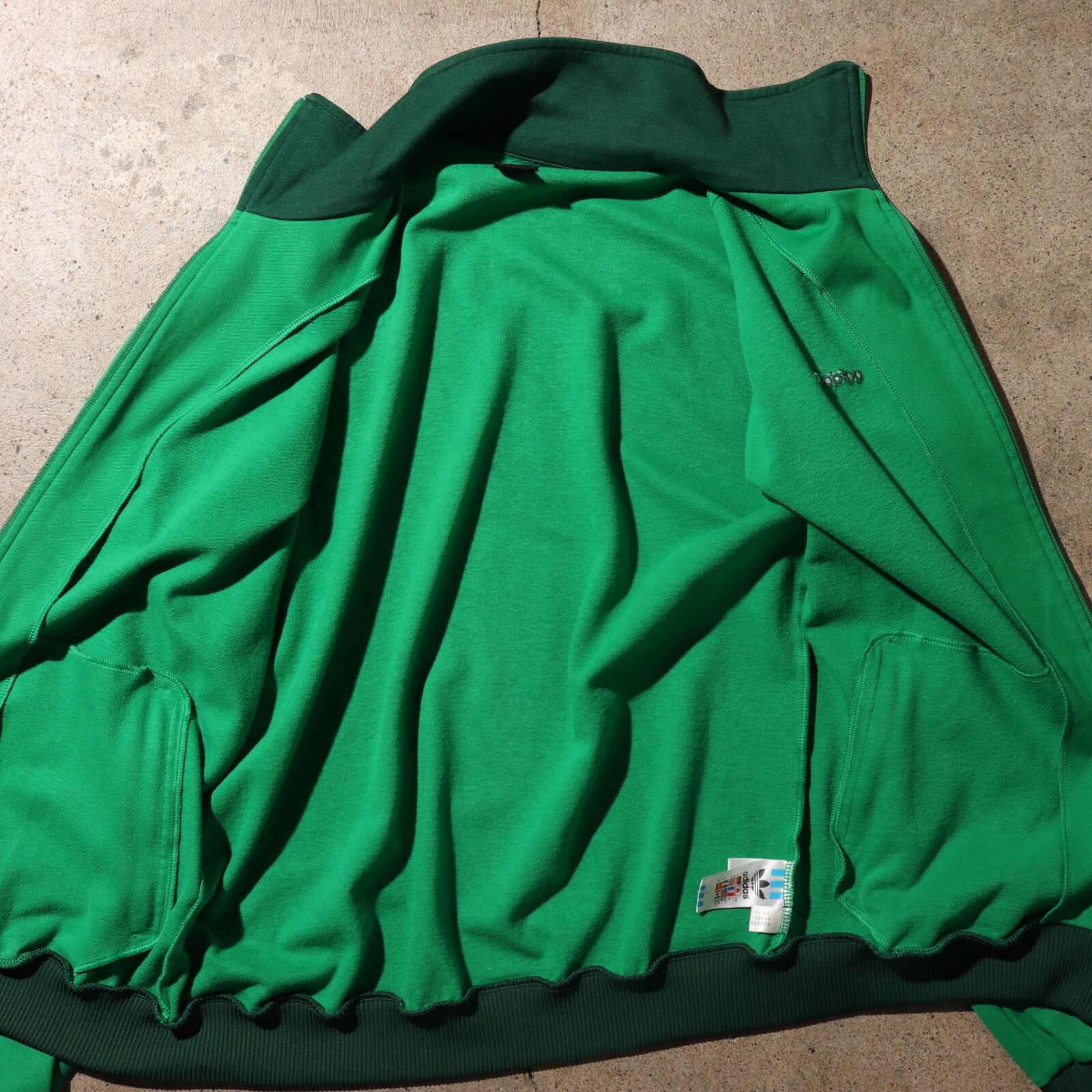 美品 XL オールドアディダス 緑 adidas トラックジャケット グリーン 