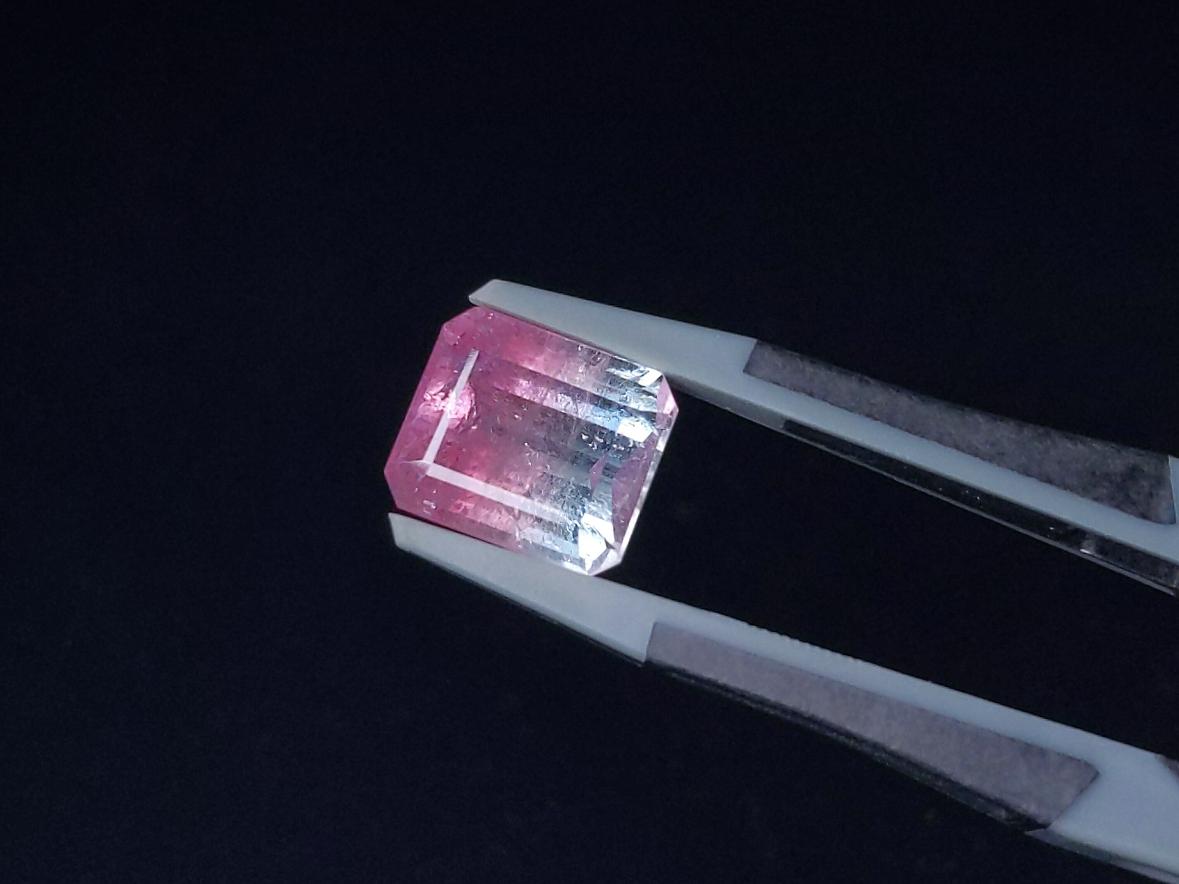 バイカラートルマリン 4.1ct ルース・天然石