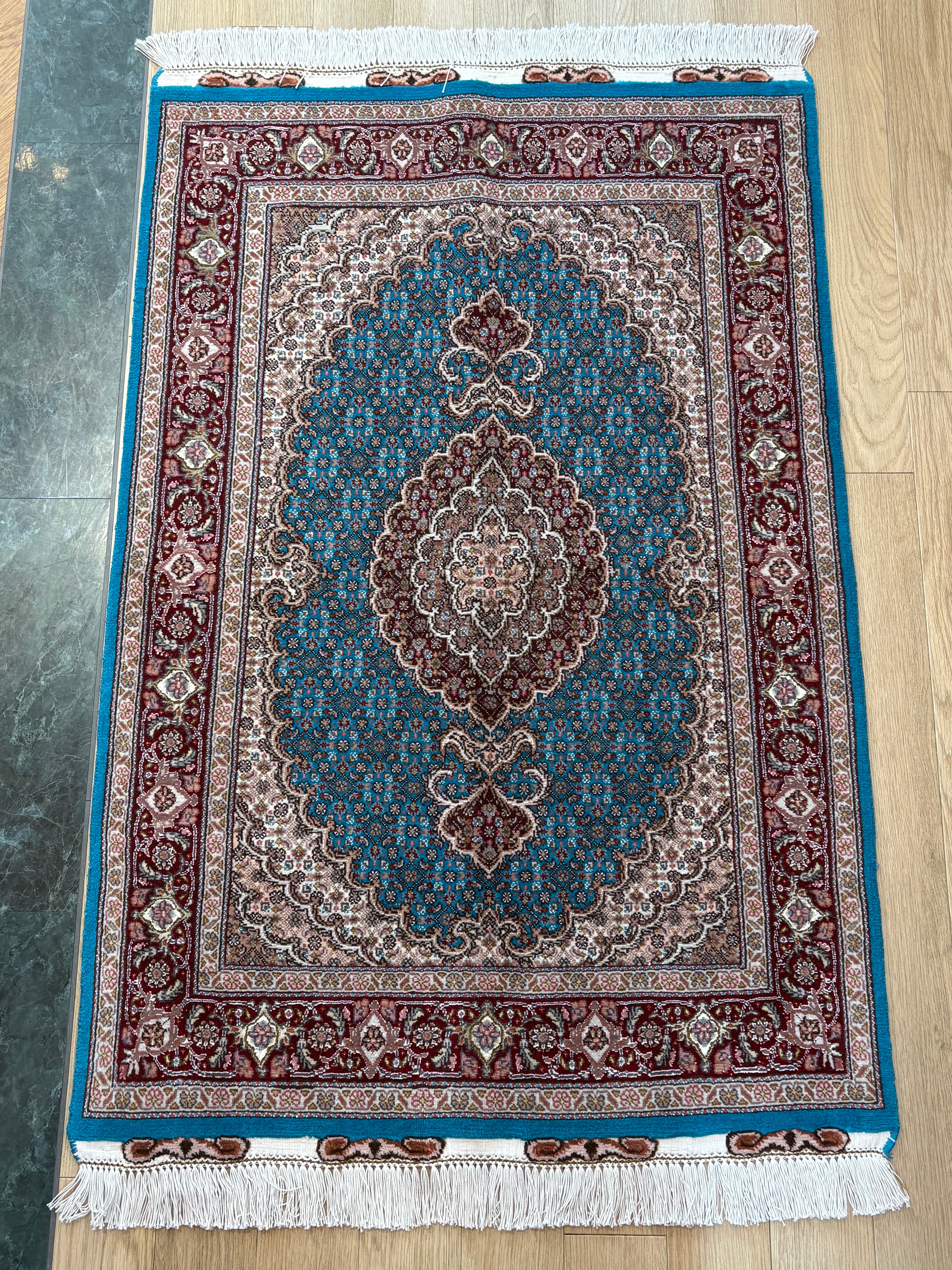 タブリーズ / Tabriz 125cmx83cm