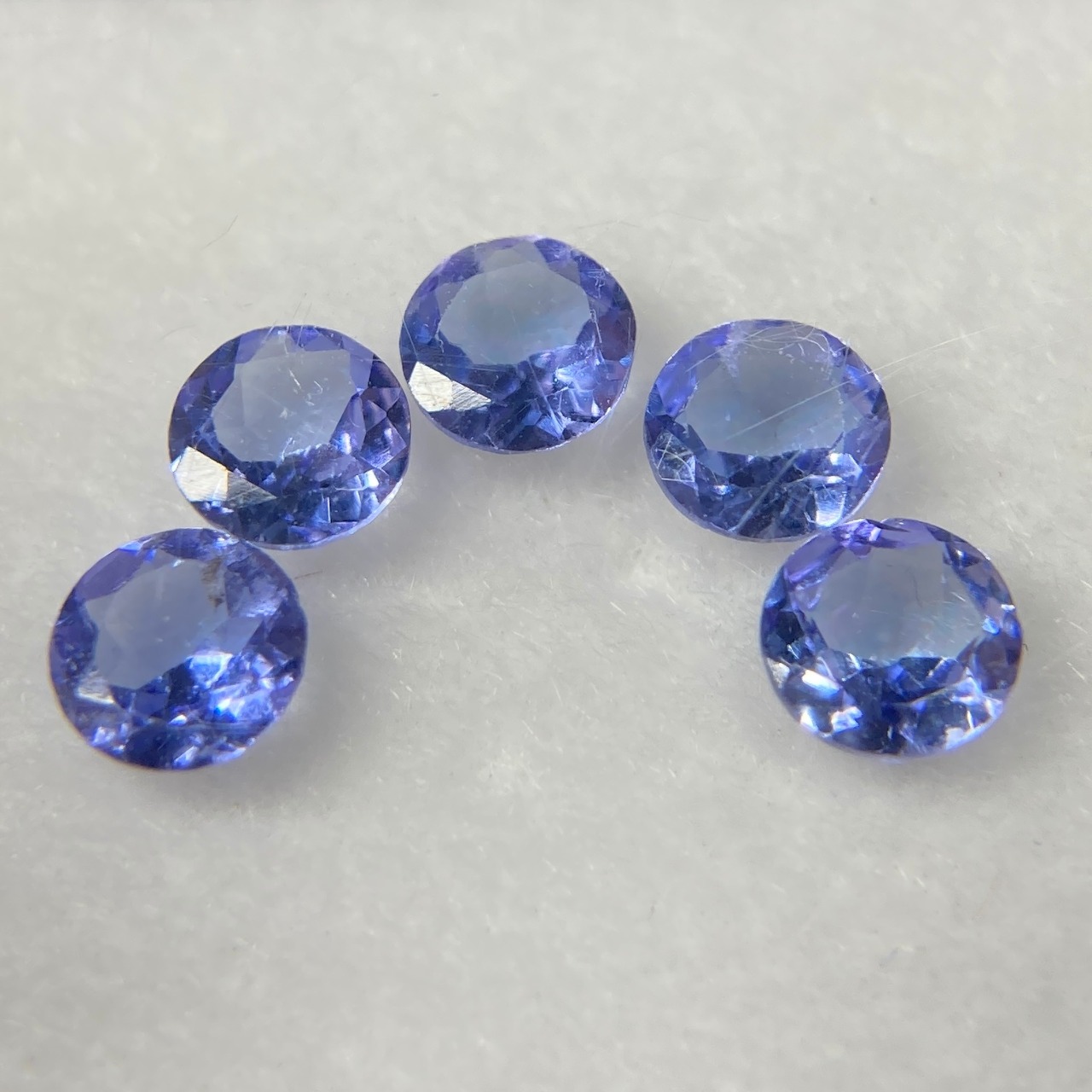 タンザナイトのアーチ セット 約3.2mm r-0513