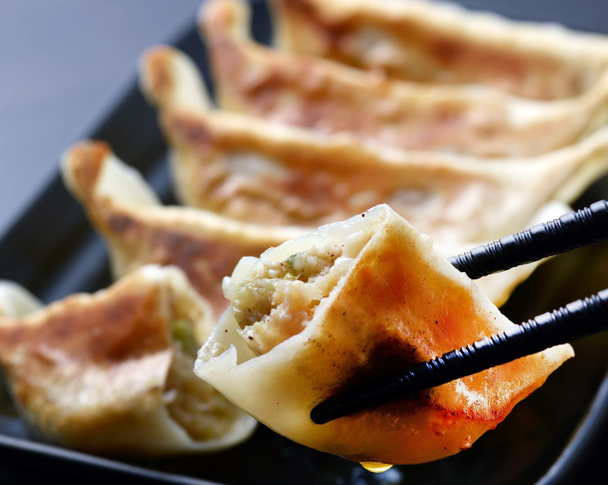 手つくり焼き餃子！夏期間限定セール！100個入り✖︎約30g