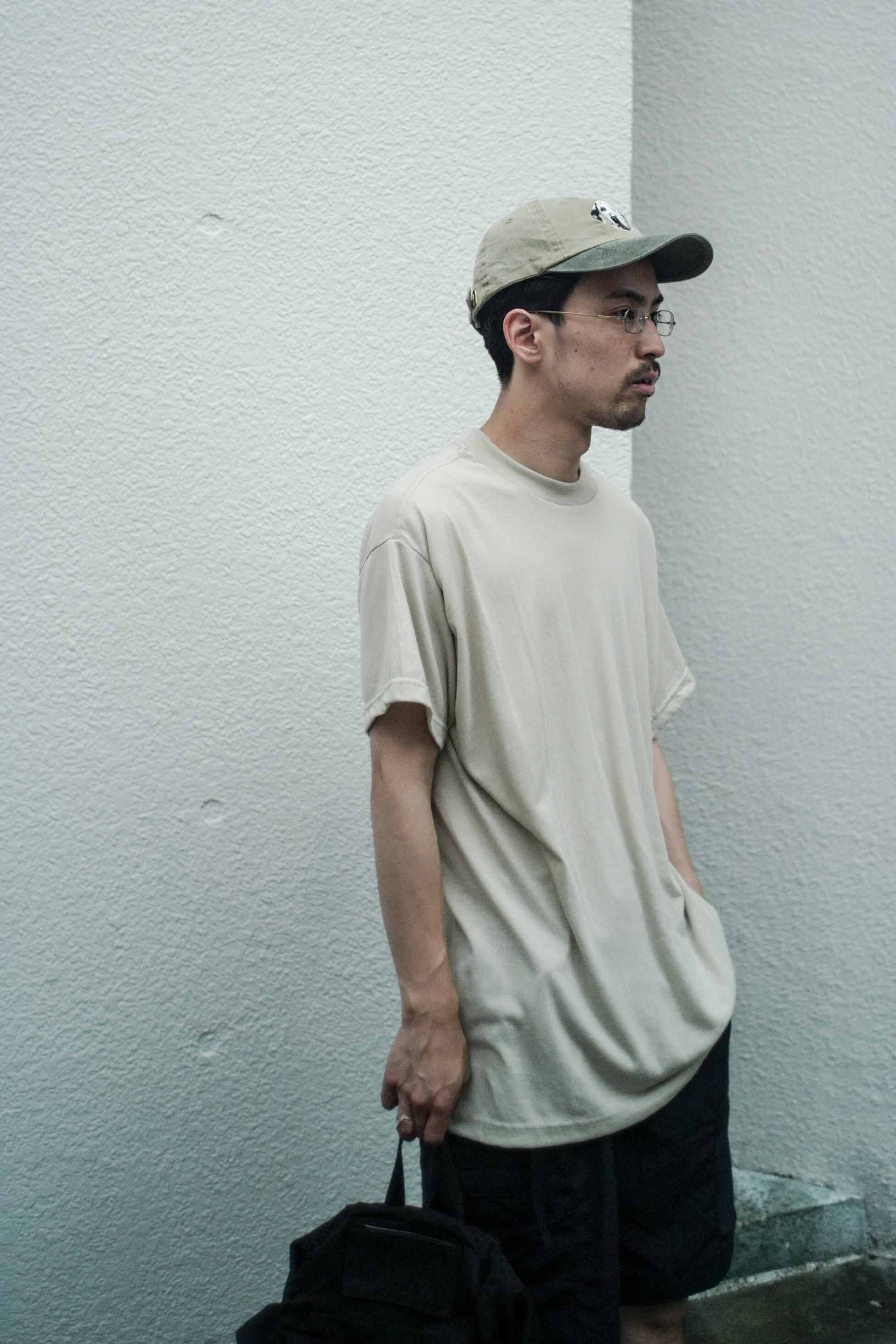 厚木米軍、カジュアル ベージュ Tシャツ スパイダー デザイン アメリカ軍 ベージュTシャツ | militaria & encore
