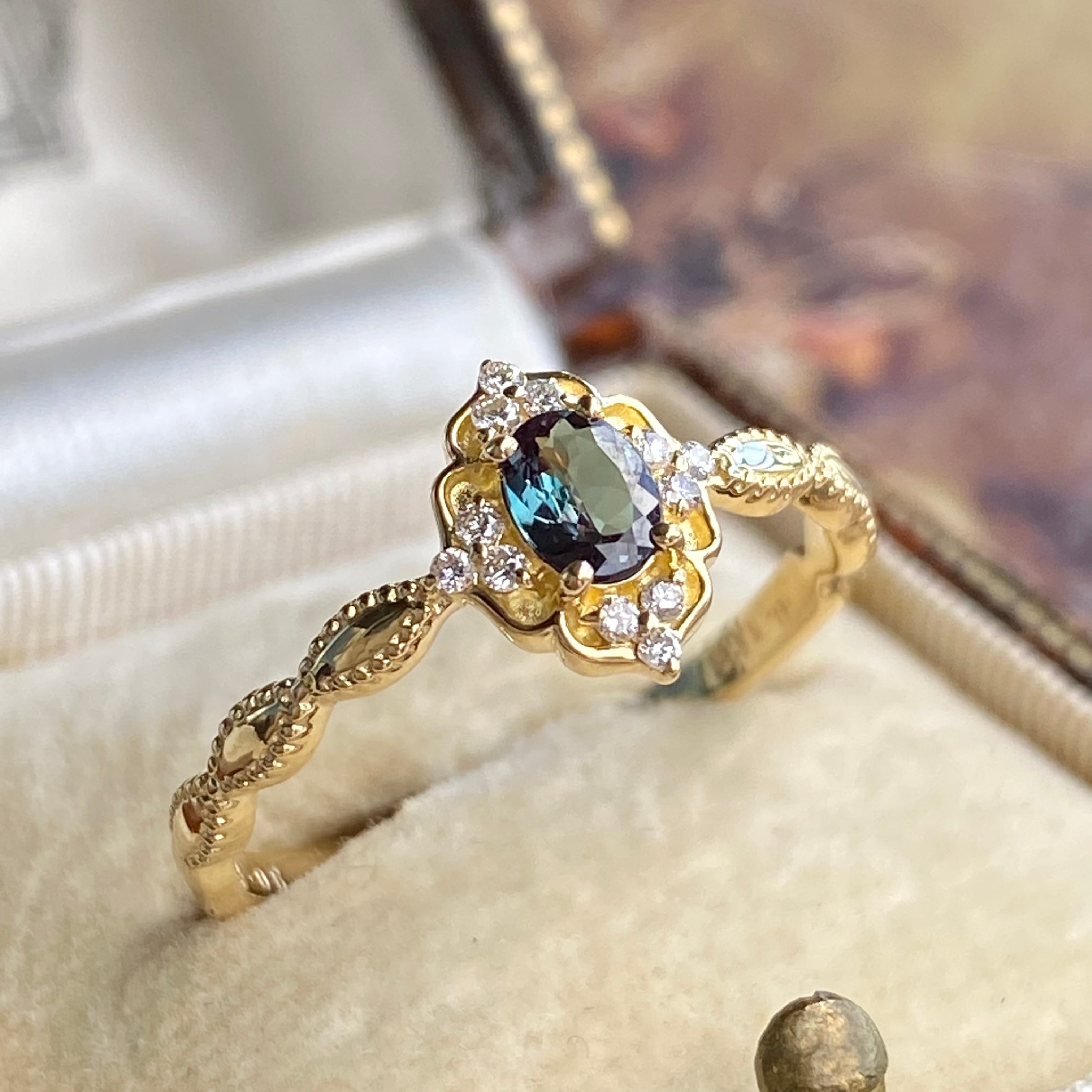 最安値✧︎PT天然アレキサンドライト　0.30ct　D0.27ct　✨12号強　新品未開封/保証未開始