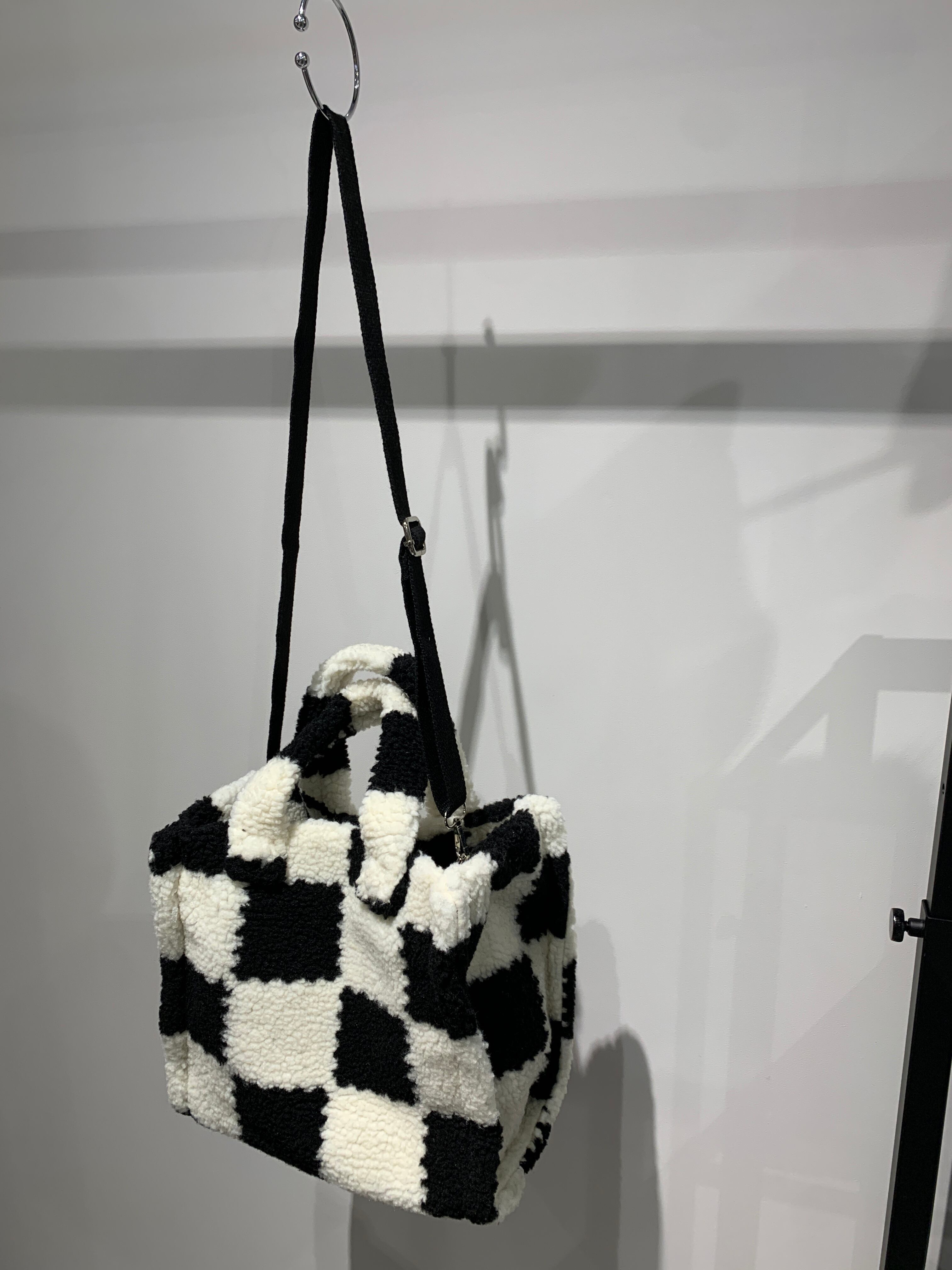 check boa tote bag M