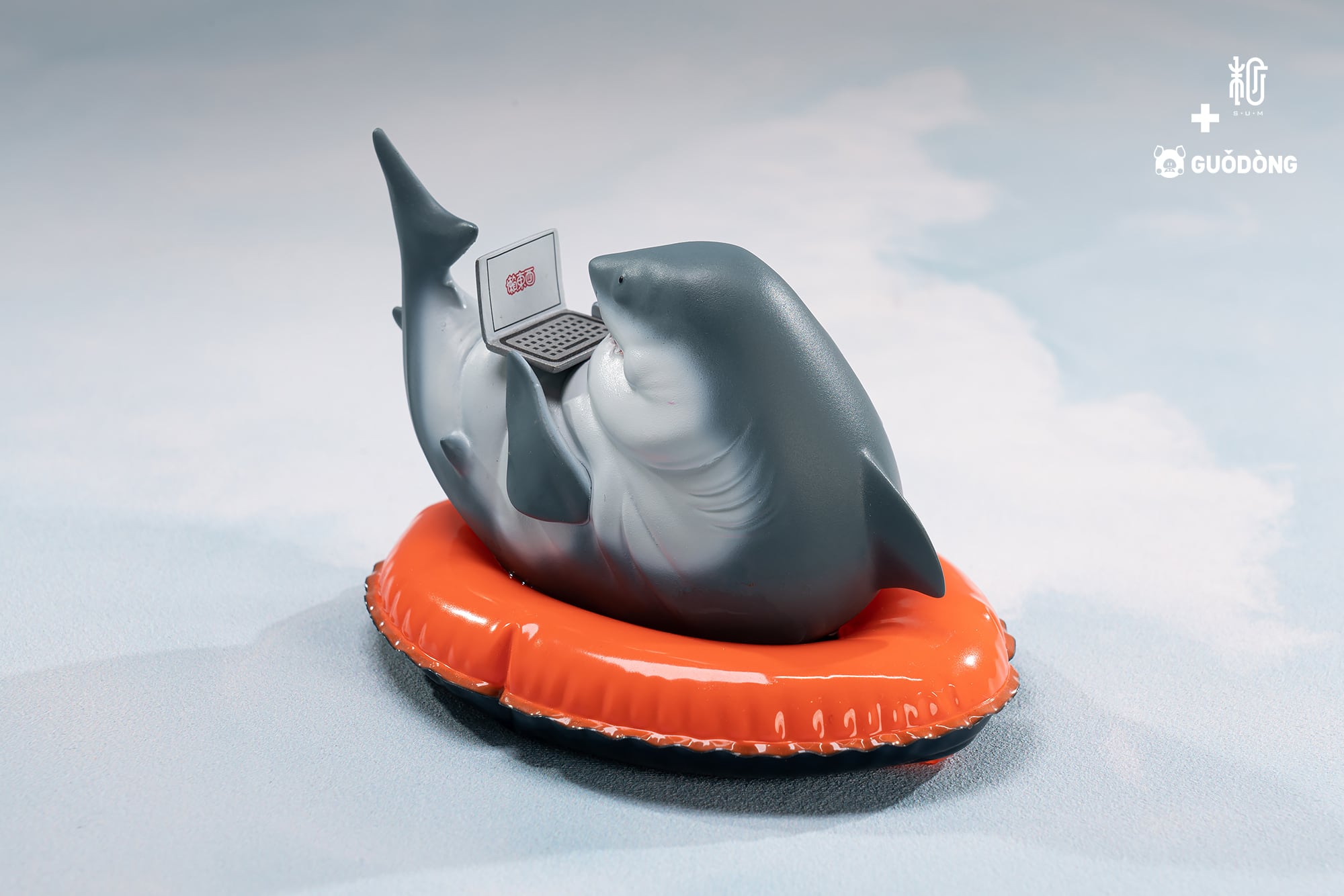 Lazy animals ホホジロザメ｜guodong | sumart