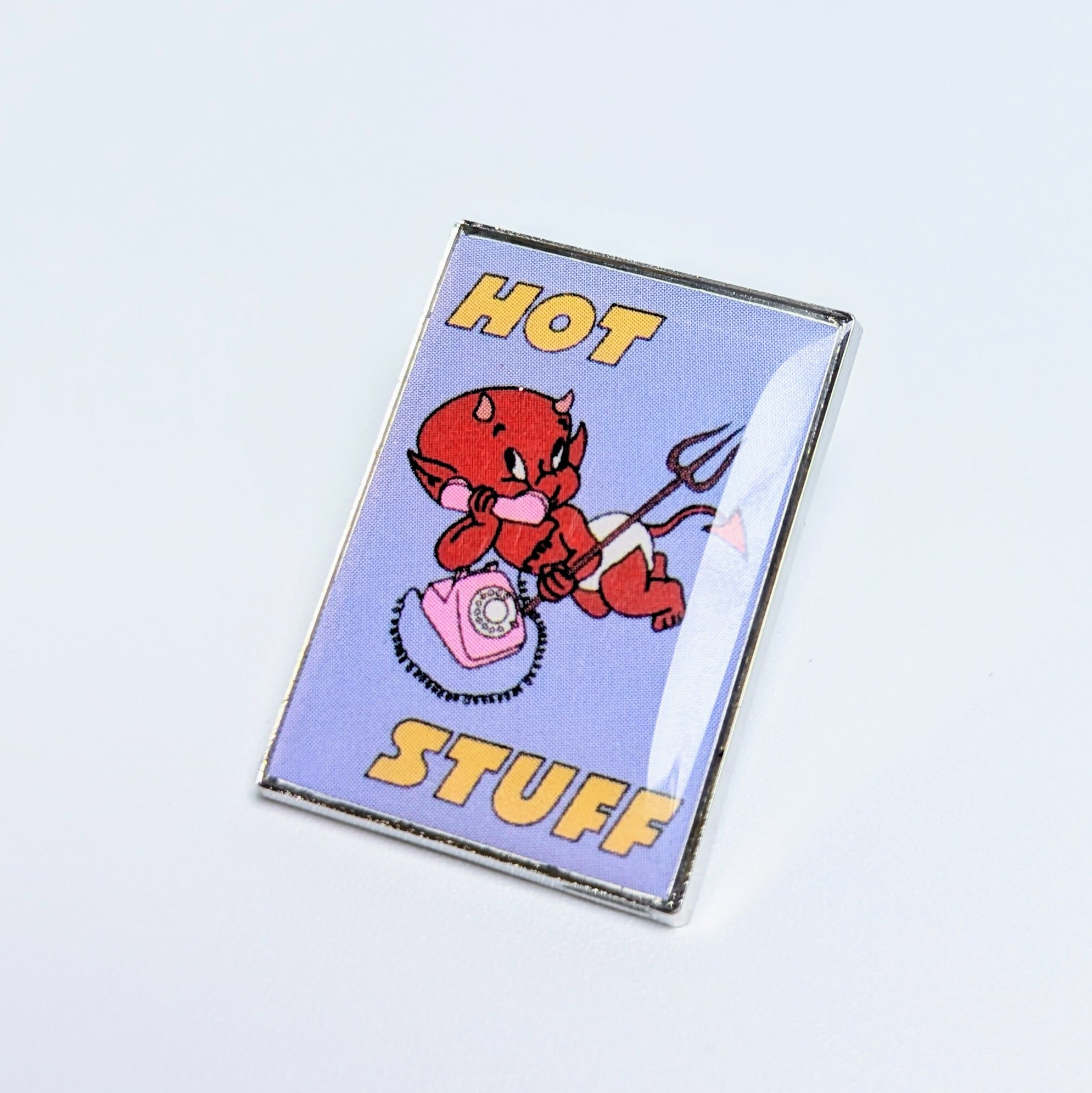 送料無料! ★ピンズ PINS★ピンバッジ【 Hot Stuff the Little Devil ( ホットスタッフ ザ リトルデビル )  】〚アメリカン雑貨 アメトイ〛