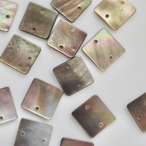 ◯スクエア黒蝶貝チャーム2穴 10㎜