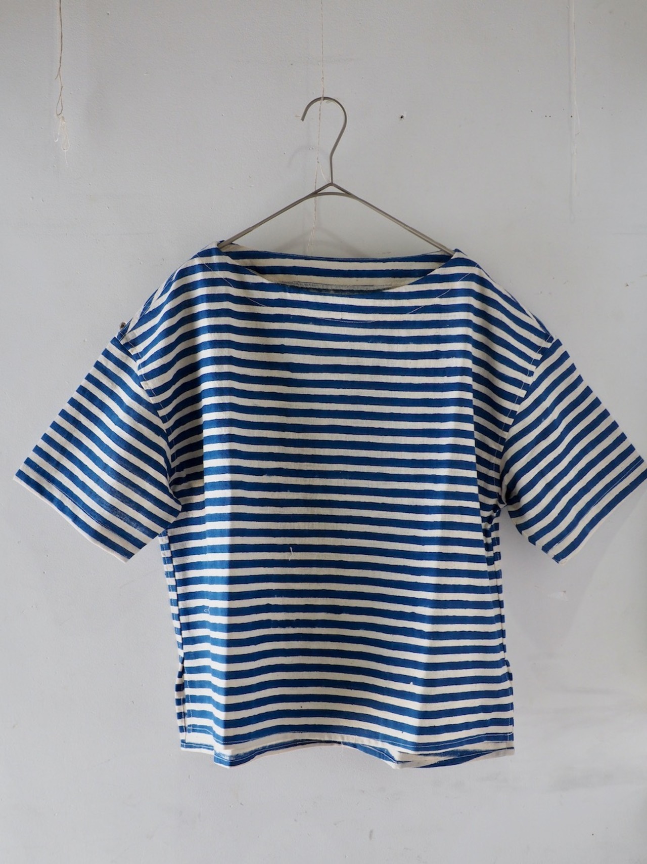 237g018 boat neck Tshirts