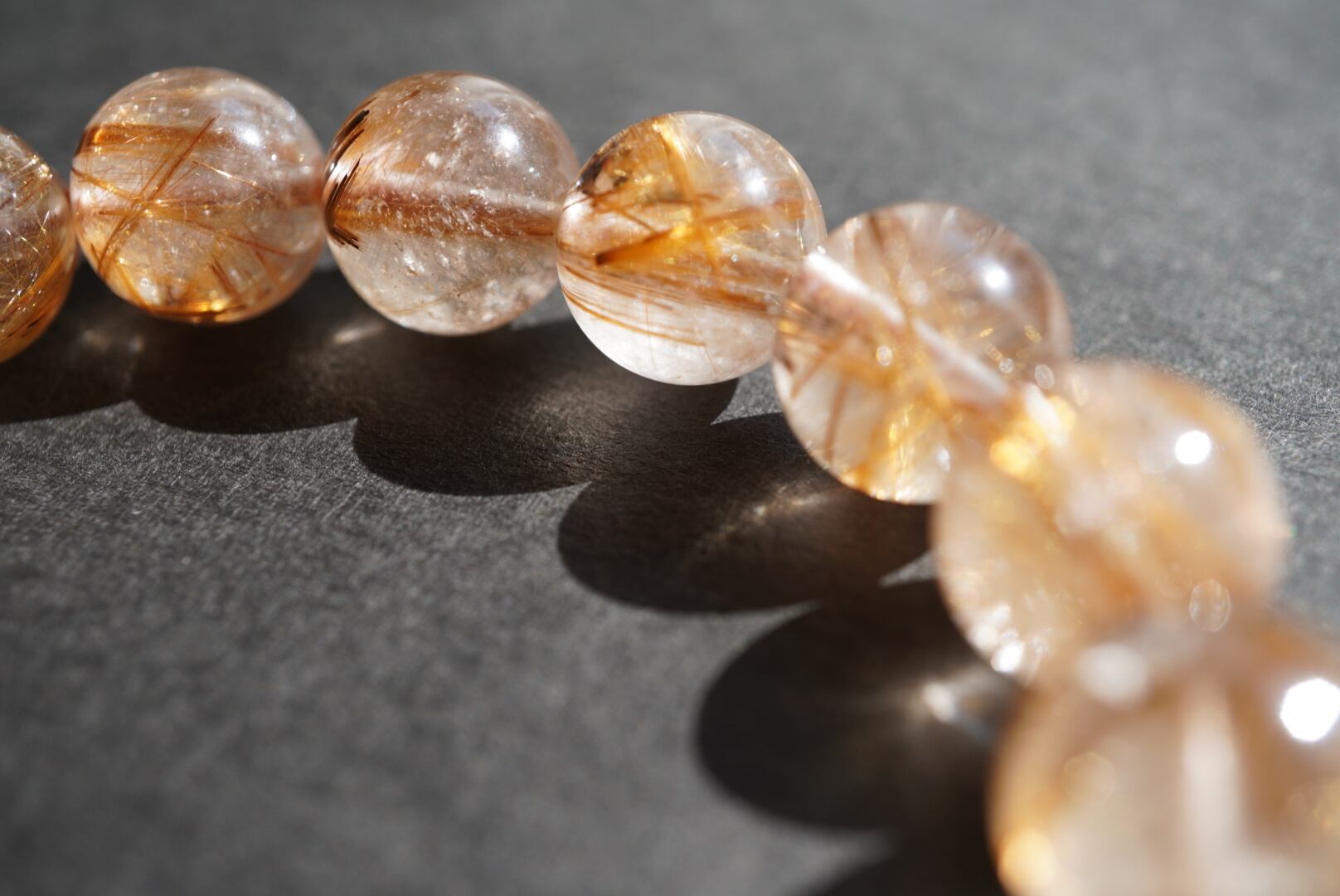 オレンジルチルクォーツ キラキラ虹ガーデン 金運、財運、仕事運、成功