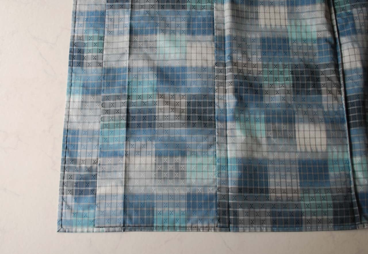 単衣】三代目市三郎 雅生紬曾 花格子 単衣紬 お仕立て品 | 大山キモノ