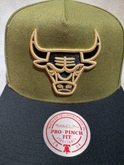 Mitchell＆Ness/ミッチェルアンドネス NBA シカゴ・ブルズ キャップ オリーブ