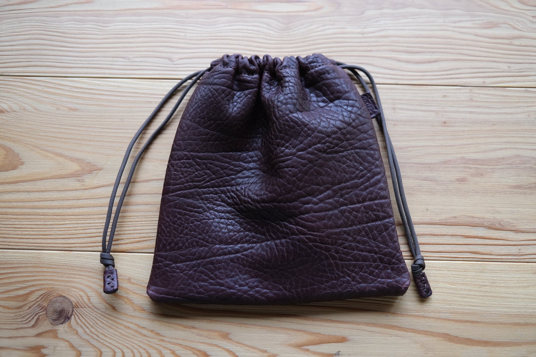 《即納》drawstring pouch(M)【burgundy】