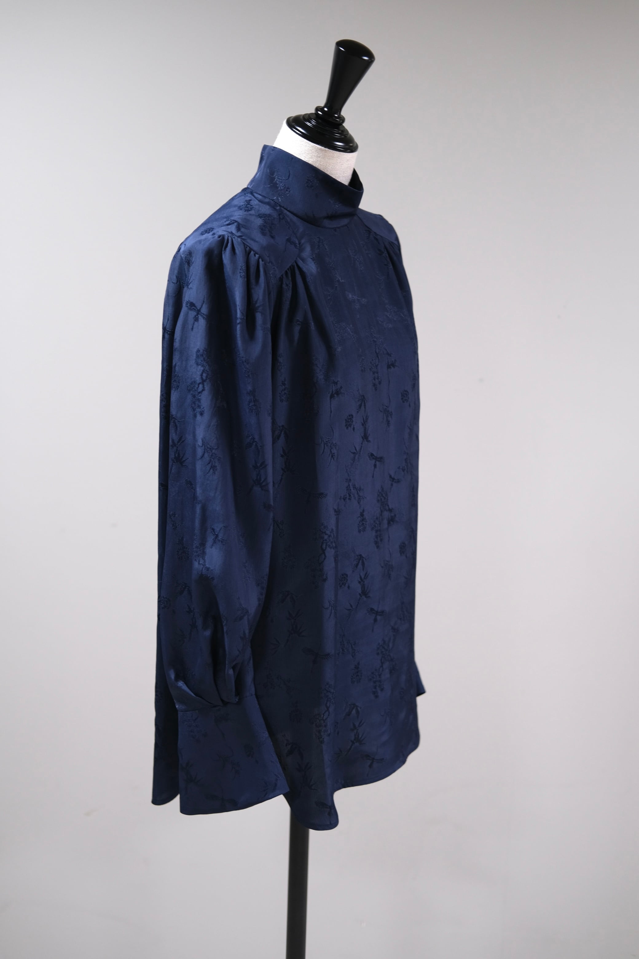 Mame Kurogouchi】Crane Pattern Jacquard Shirt - navy | loop