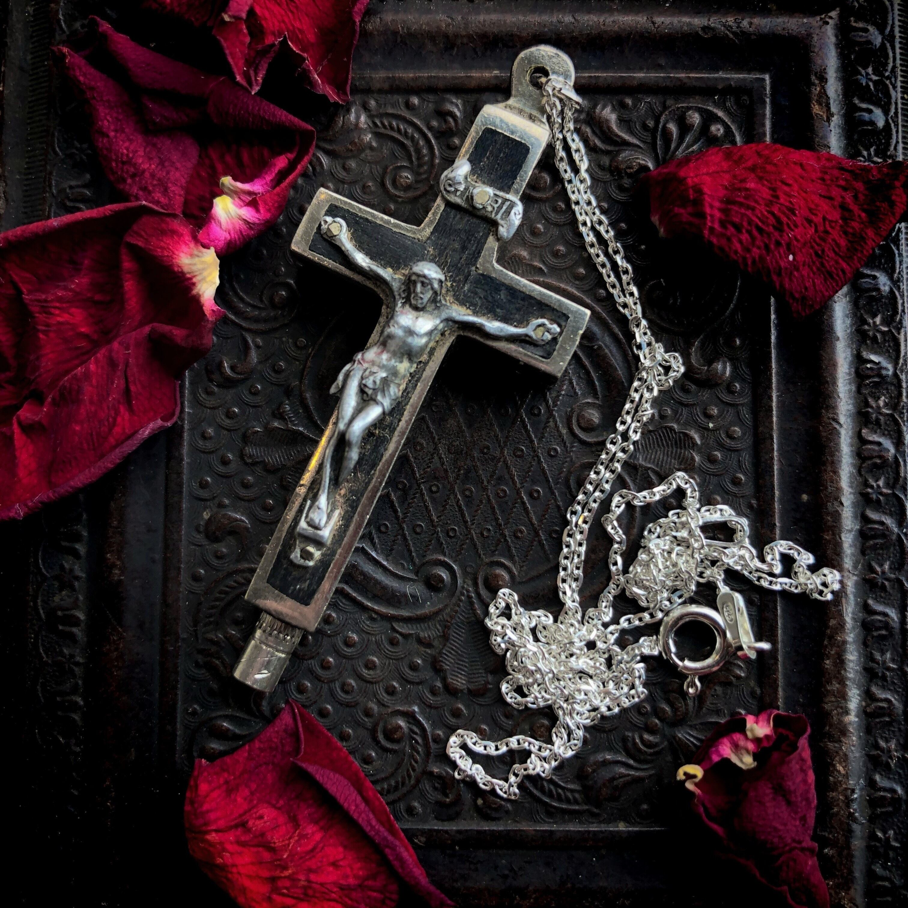 聖遺物入りの十字架 | メルキュール骨董店