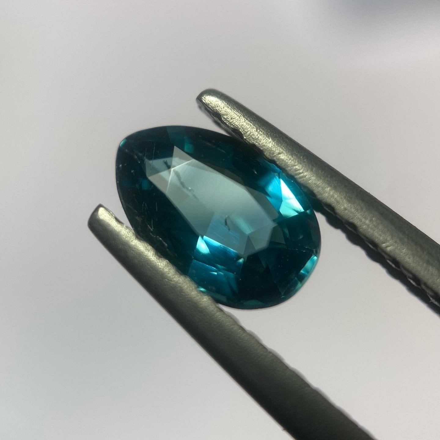 ちょっと潜った海の色 ラグーンカラートルマリン1