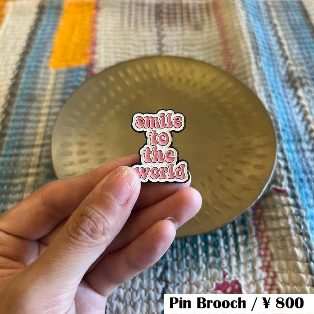 TOPANGA Jewelry　pin broach Smile to the world ピンブローチ　世界に笑顔を　プレゼント　ギフト　