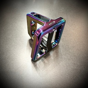 H&H One Piece Front Carrier Block 【CHROME／RAINBOW】