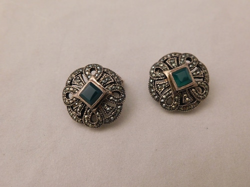 緑色マーカサイトシルバーのイヤリング(ビンテージ) green color marker site vintage earrings