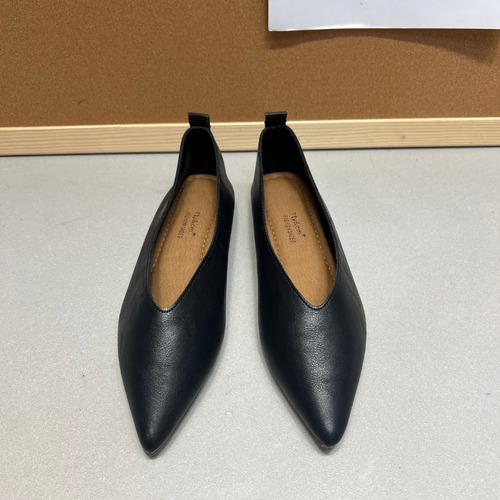 ポインテッドトゥミュール E00003