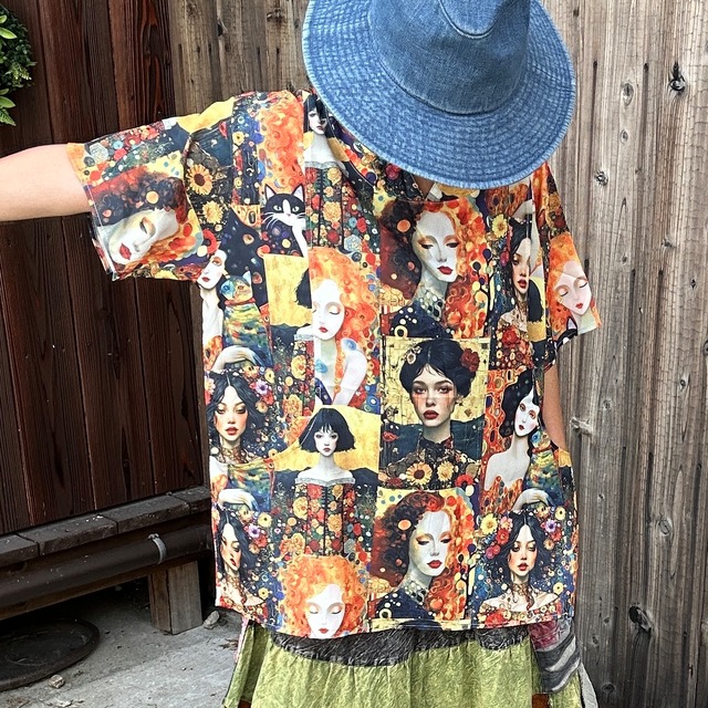 周年祭 フェイス柄ポケット付きトップ