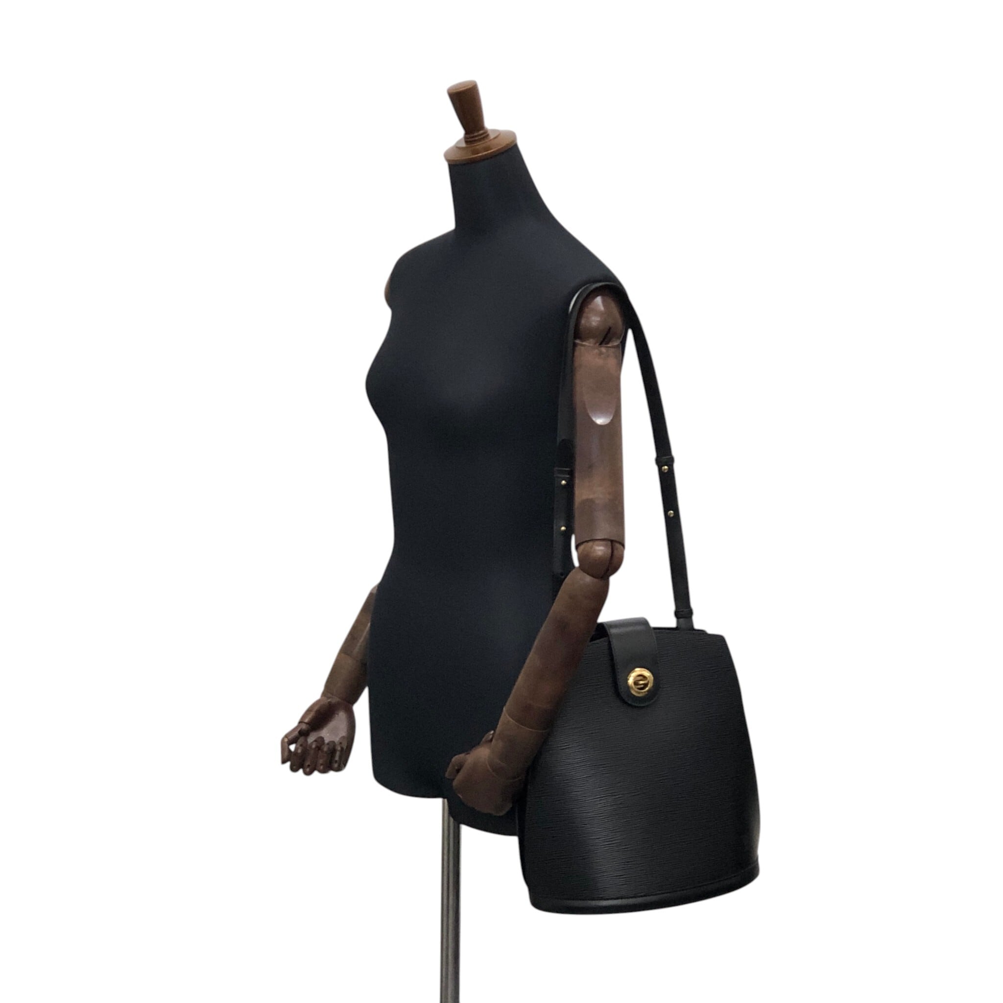 LOUIS VUITTON ルイヴィトン クリュニー エピ ショルダーバッグ