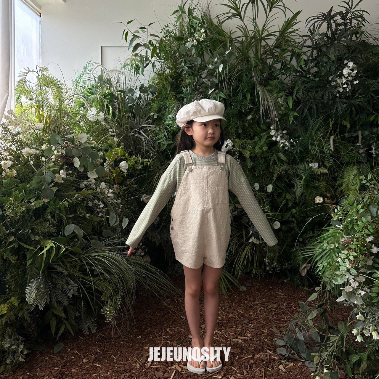 jejeunosity】ベリーショートオーバーオール サロペット アイボリー 90
