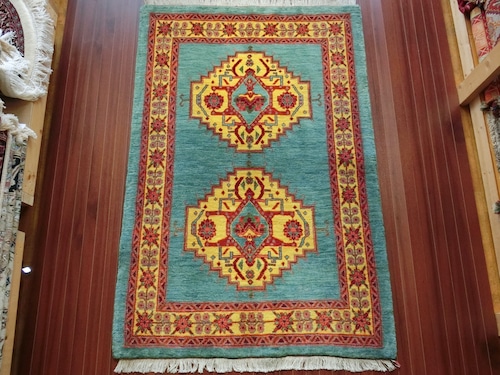 ペルシャ絨毯　 手織り カシュガイ【リビングサイズ】6