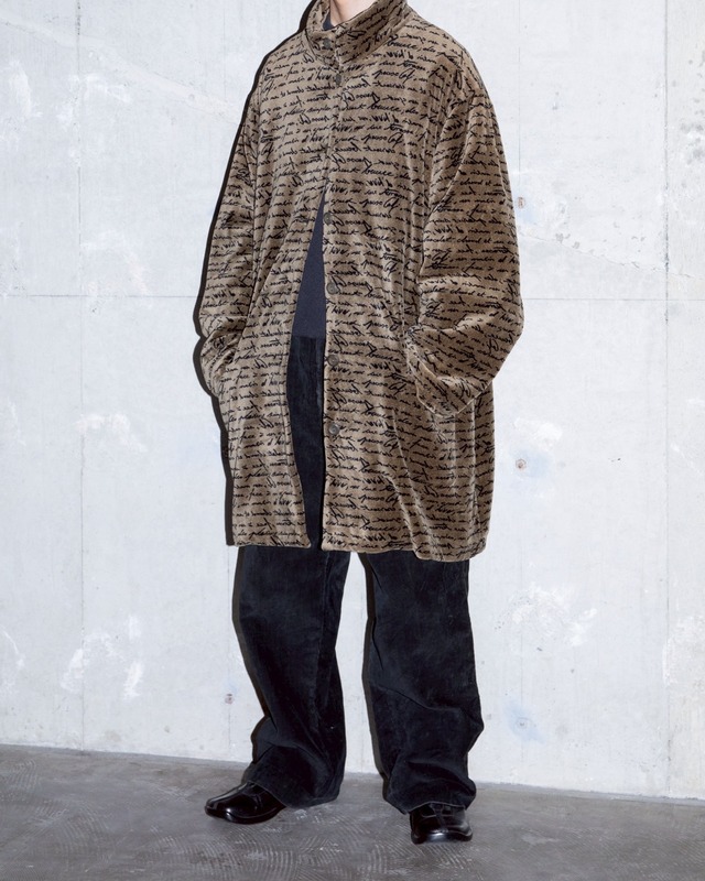 velour padded high neck coat / all-over script pattern / Made in FRANCE