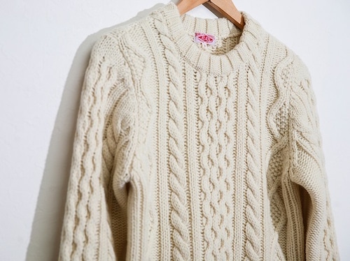 JELADO (ジェラード) LATTER AGE COLLECTION  ～Crew Neck Cable Knit～