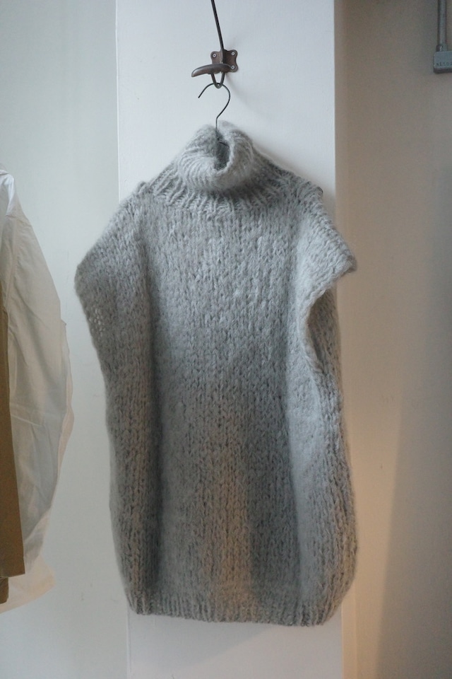 Maiami マイアミ / MOHAIR TURTLENECK VEST