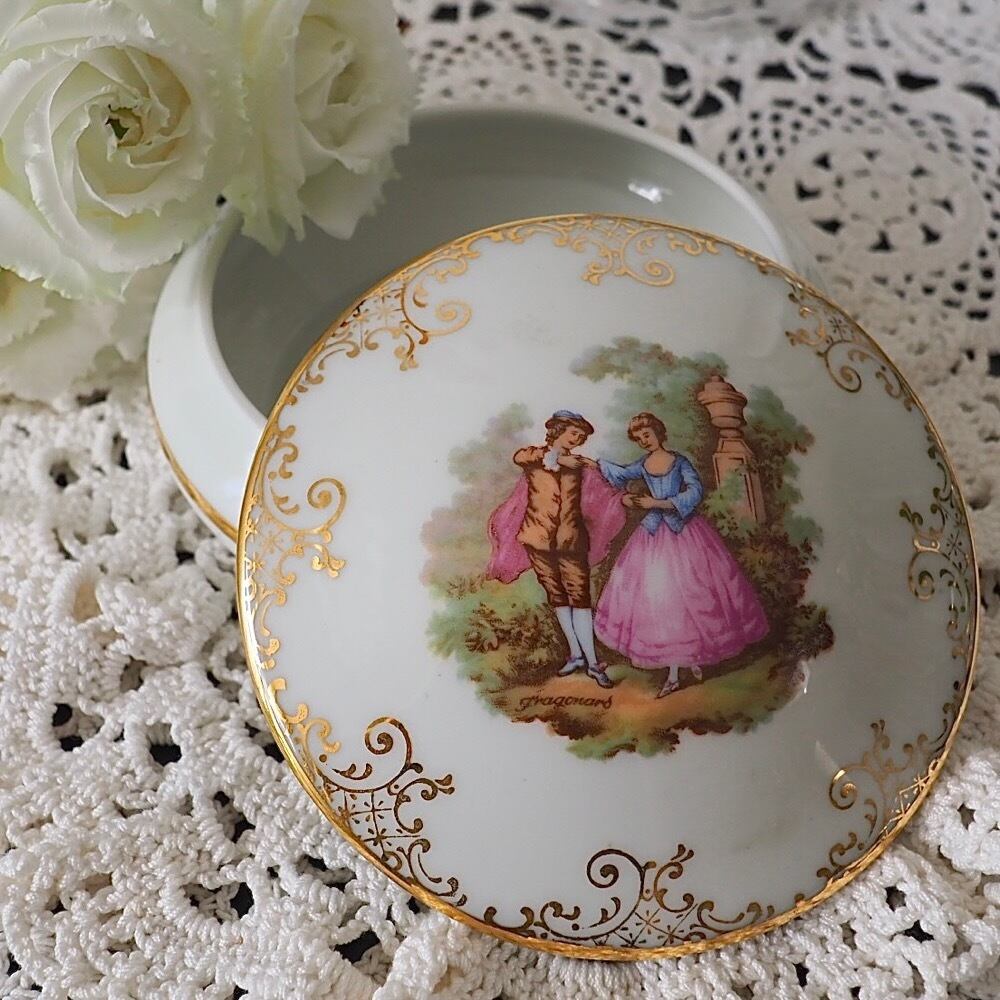 小さなムスティエ陶器 | ヴィラモンローズ