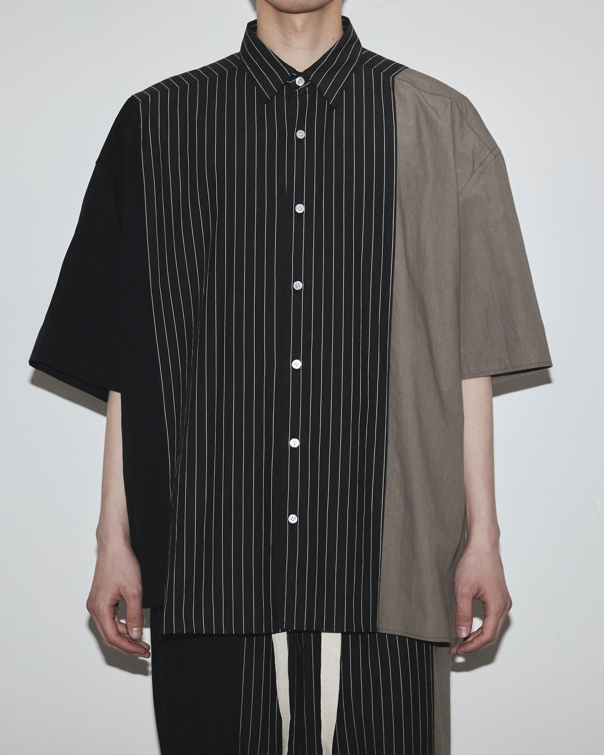 CONTROLLA+ multi  asymmetry short sleeve shirt